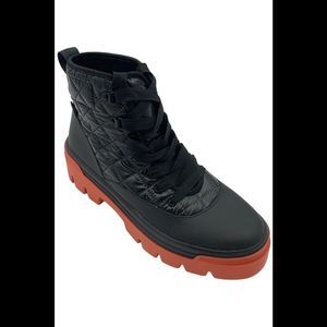 Keds Women's Soho Quilted Nylon/Leather Pop Outsole Boot Black/Red - Medium